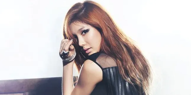 Wajah Tak Dikenali, Leader Girlband Korea Ini Operasi Plastik?