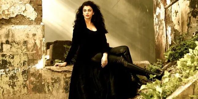 Wajib Tonton! Bernuansa Hitam, Aishwarya Rai Tampil Emosional Wajib Tonton! Bernuansa Hitam, Aishwarya Rai Tampil Emosional