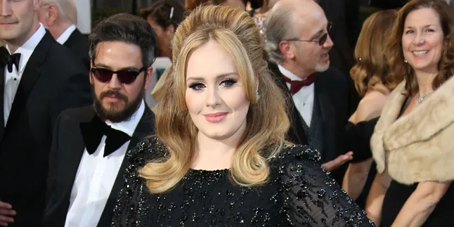 Walau 'Menganggur', Adele Dapatkan Setengah Triliun!