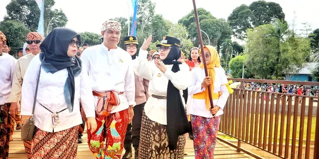 Wali Kota Neni Resmi Tutup Erau Pelas Benua 2025, Tekankan Pentingnya Pelestarian Budaya Kutai