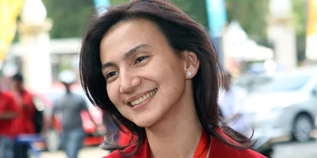 Wanda Hamidah: Raffi Ganteng Dong!