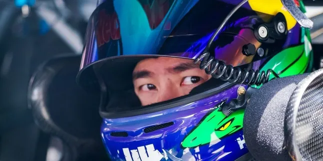 Wang Yibo Boosts Popularity of China GT Championship 2026, 50 Thousand Fans Present