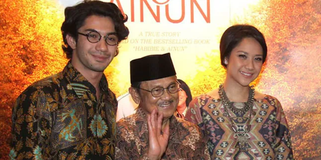 Warga Batam Kecewa 'HABIBIE & AINUN'