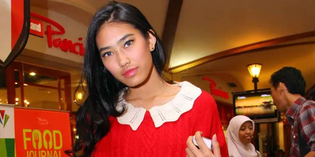 Warna Rambut Apa Yang Lebih Disukai Alika?