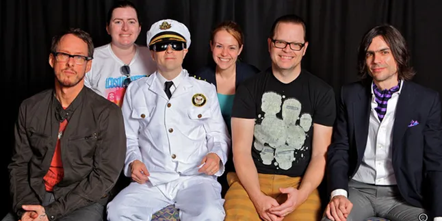 Weezer Ajak Fansnya Berlayar (Lagi)!