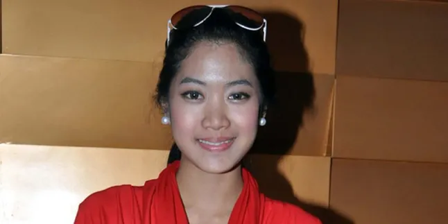 Widy Vierra Siap Pakai Batik Tiap Jumat