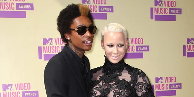 Wiz Khalifa - Amber Rose Sudah Menikah?