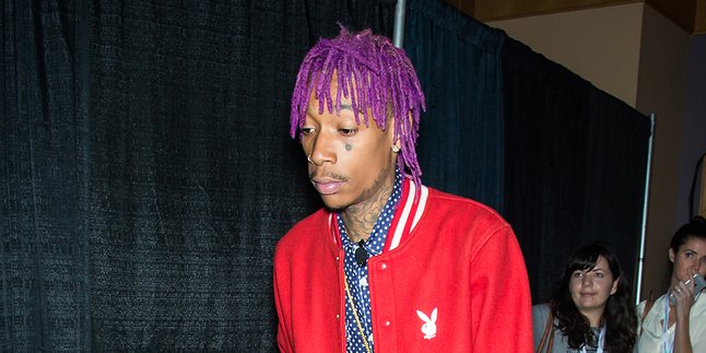 Klip Terbaru Raw, Wiz Khalifa Terinspirasi Kertas Linting