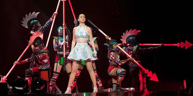 Wow, Desain Panggung Konser Rupanya Buatan Katy Perry!