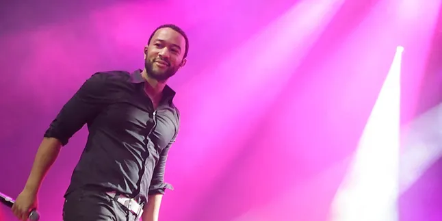 Wow, John Legend Ternyata 'Medok' Selama 20 tahun!