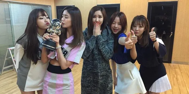 Wow, Jurus 'Goyang Pinggul' EXID Siap Geser Tahta EXO & Miss A? Wow, Jurus 'Goyang Pinggul' EXID Siap Geser Tahta EXO & Miss A?