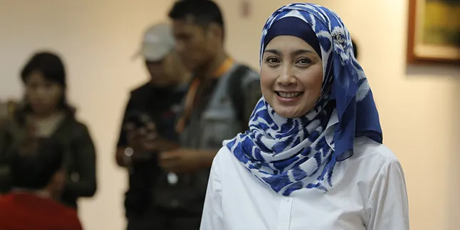Mannequin Challenge Ada di Klip Desy Ratnasari 20 Tahun Lalu