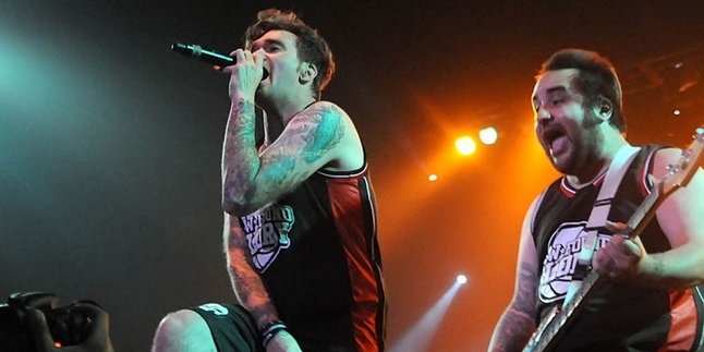 Wow, New Found Glory Dihajar Babak Belur di Video Terbarunya