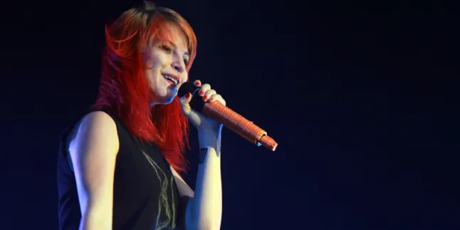 Wow, Paramore Akan Manggung di Tengah Laut Lagi