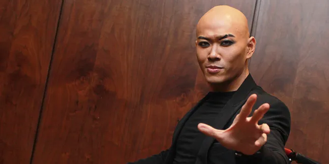 Wow, Seperti Ini Wajah Deddy Corbuzier Tanpa Make Up! Wow, Seperti Ini Wajah Deddy Corbuzier Tanpa Make Up!