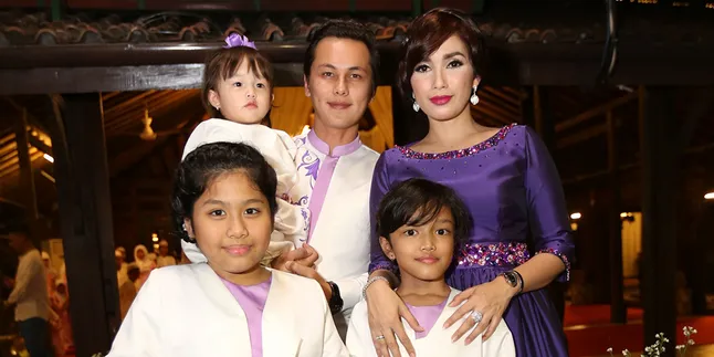 Wujud Syukur Ussy Undang Anak Yatim Di Ulang Tahunnya