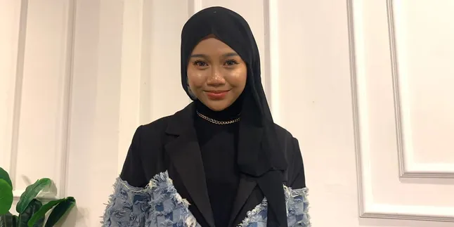 Wujudkan Salah Satu Mimpinya, Ayuenstar Buka Bisnis Kuliner Berkonsep F&B dan Musik Wujudkan Salah Satu Mimpinya, Ayuenstar Buka Bisnis Kuliner Berkonsep F&B dan Musik