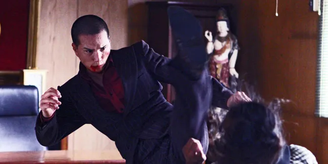 'YAKUZA APOCALYPSE', Yayan Ruhian Jadi Gangster Gahar Penuh Tato!