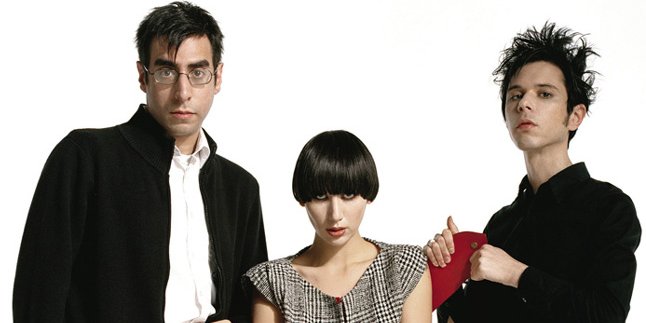 Yeah Yeah Yeahs: Jangan Samakan Kami Dengan Lady Gaga!