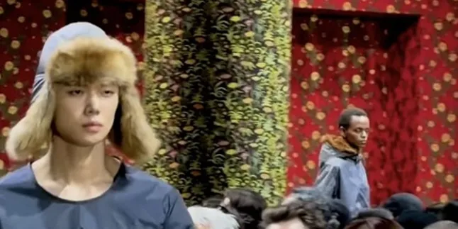 Yeonjun TXT Jadi Model Runway Miu Miu Fall/Winter 2026 di Paris Fashion Week