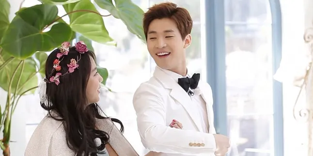 Yewon Terharu - Henry Tidur di Pangkuan Istri, Awas Bikin Iri! Yewon Terharu - Henry Tidur di Pangkuan Istri, Awas Bikin Iri!