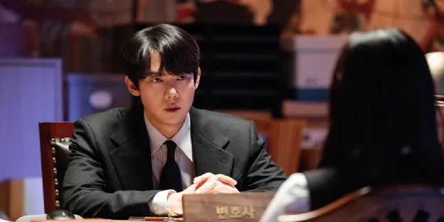 Yoo Yeon Seok Ambil Kelas Tari Demi Karakter di Drama PHANTOM LAWYER, Bakal Jadi Apa?