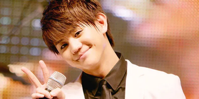 Yoseob B2ST Rilis Album Debut Solo 'THE FIRST COLLAGE'