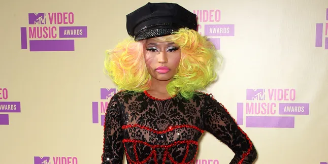 Yuk Balap Scooter Bersama Nicki Minaj!