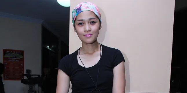 Yuk Intip Hitam Putih Rumah Gracia Indri!