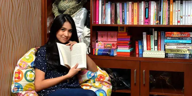 Yuk Intip Koleksi Novel Bergenre Dystopian Milik Tasya Tania Yuk Intip Koleksi Novel Bergenre Dystopian Milik Tasya Tania