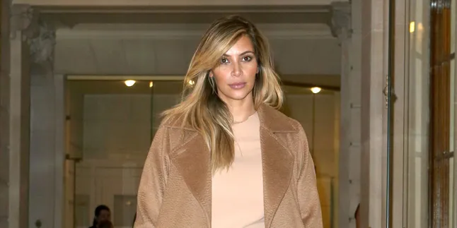 Yuk Intip Perubahan Penampilan Kim Kardashian Jelang Pernikahan! Yuk Intip Perubahan Penampilan Kim Kardashian Jelang Pernikahan!