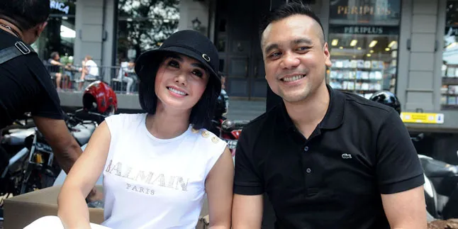 Yuni Shara Ultah, Sang Pacar Tulis Kalimat Romantis Bikin Melting Yuni Shara Ultah, Sang Pacar Tulis Kalimat Romantis Bikin Melting