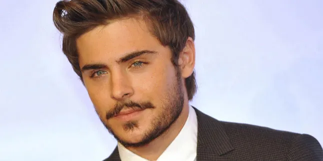 Zac Efron Jadi Produser Eksekutif Thriller 'THE FALLING'