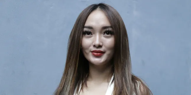 Zaskia Gotik Belum Kenalkan Sosok Kekasih ke Orang Tua, Kenapa Ya?