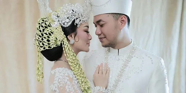 Zaskia Gotik Grateful That Parents Are Not Bothered by Sirajuddin's Status as a Divorced Man with One Child