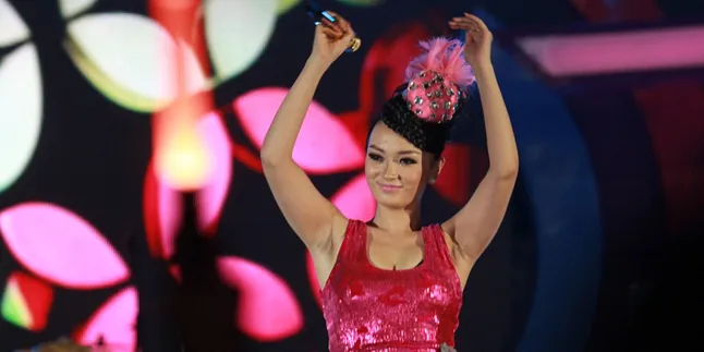 Zaskia Gotik Rela Habiskan Rezeki Demi Keluarga Zaskia Gotik Rela Habiskan Rezeki Demi Keluarga