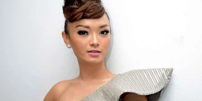 Zaskia Gotik Siap Gelar Acara Lamaran di Thailand?