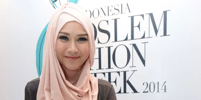 Zaskia Mecca Senang Banyak Wadah Fashion Hijab