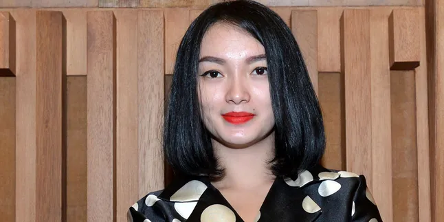 Zaskia Shinta Siap Bangun Kontrakan 10 Pintu Zaskia Shinta Siap Bangun Kontrakan 10 Pintu