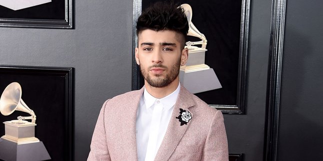 Zayn Malik Rilis Lagu Baru Secara Gratis, Tapi Nggak Ada Yang Bisa Mendengarnya