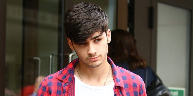 Zayn Malik Tak Suka Dan Tak Ingin Membeli Album Terbaru 1D