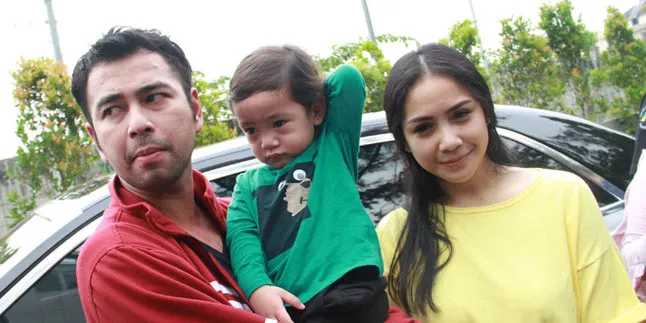 Ziarah ke Makam Olga, Raffi Ahmad 'Ditodong' Uang Lebaran