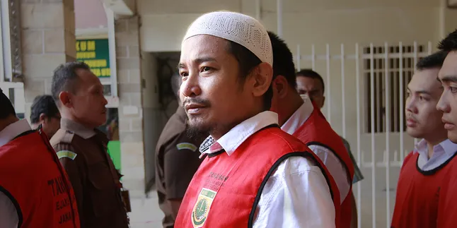 Zul Zivilia Dipercaya Jadi Imam Salat di LP Cipinang