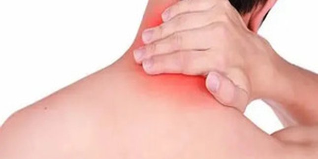 Recognize the Symptoms and Prevention Methods: Signs of Gout in the Neck You Need to Be Aware Of!