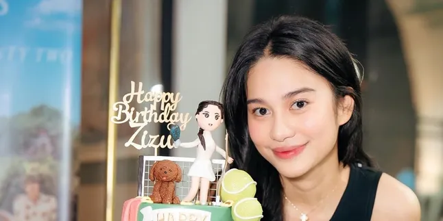 7 Potret Azizah Salsha di Ultah 22 Tahun, Belajar Menerima dan Memaafkan Diri Sendiri