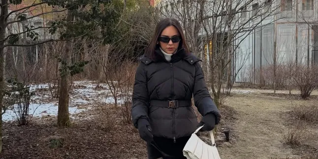 8 Photos of Dena Rachman Traveling to Korea, After Two Months of ...