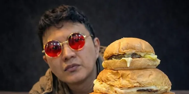 Aldi's Burger Milik Aldi Taher Trending di Media Sosial, Promosinya Nyeleneh