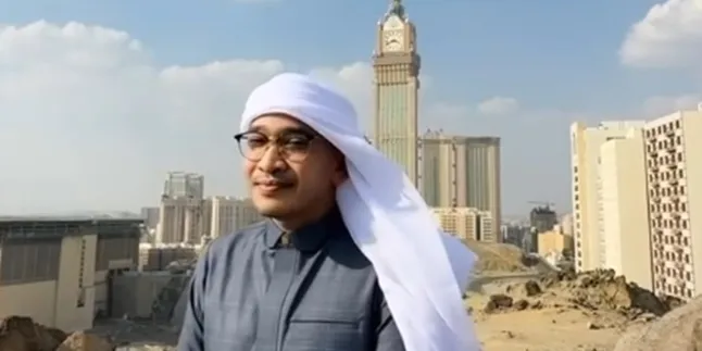 Cerita Ruben Onsu Ziarah ke Puncak Gunung Uhud