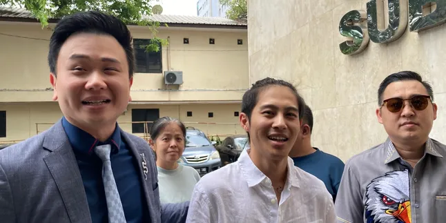 Damai dengan DJ Panda Masih Menggantung, Erika Carlina Tunggu Proposal
