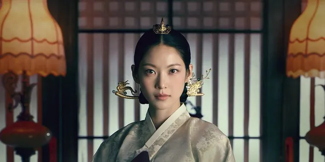 Gong Seung Yeon di PERFECT CROWN, Akting dan Cantiknya Banjir Pujian